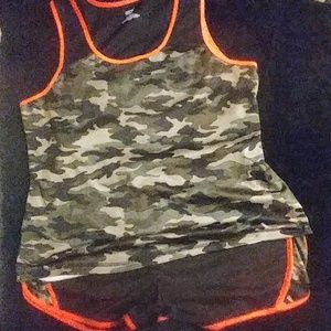 Womens Short Outfit (NWOT)